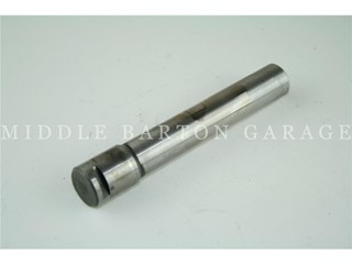REVERSE IDLER SHAFT 600/600D